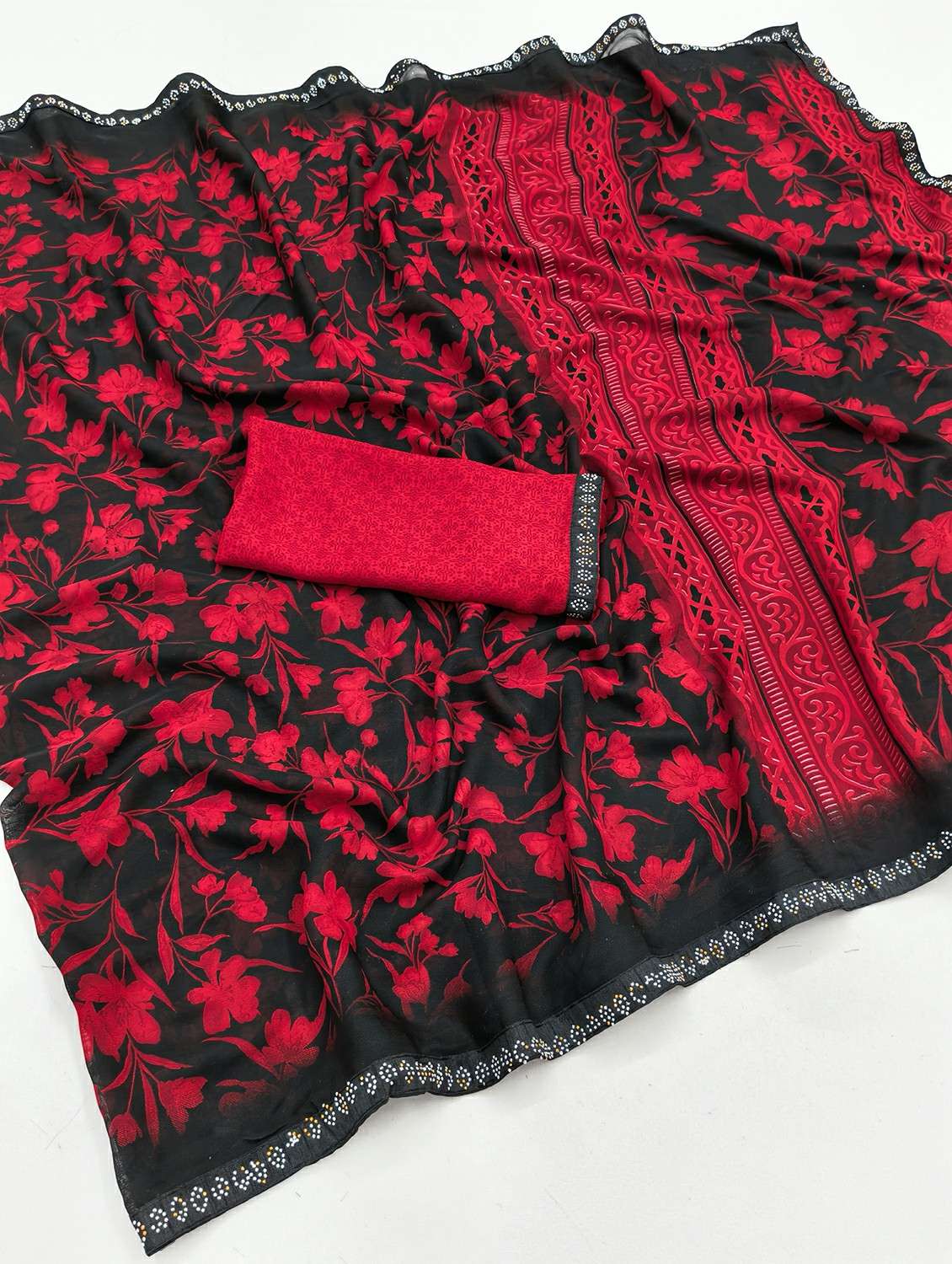 women printed casual wear saree with blouse - 22384460 -  Standard Image - 1