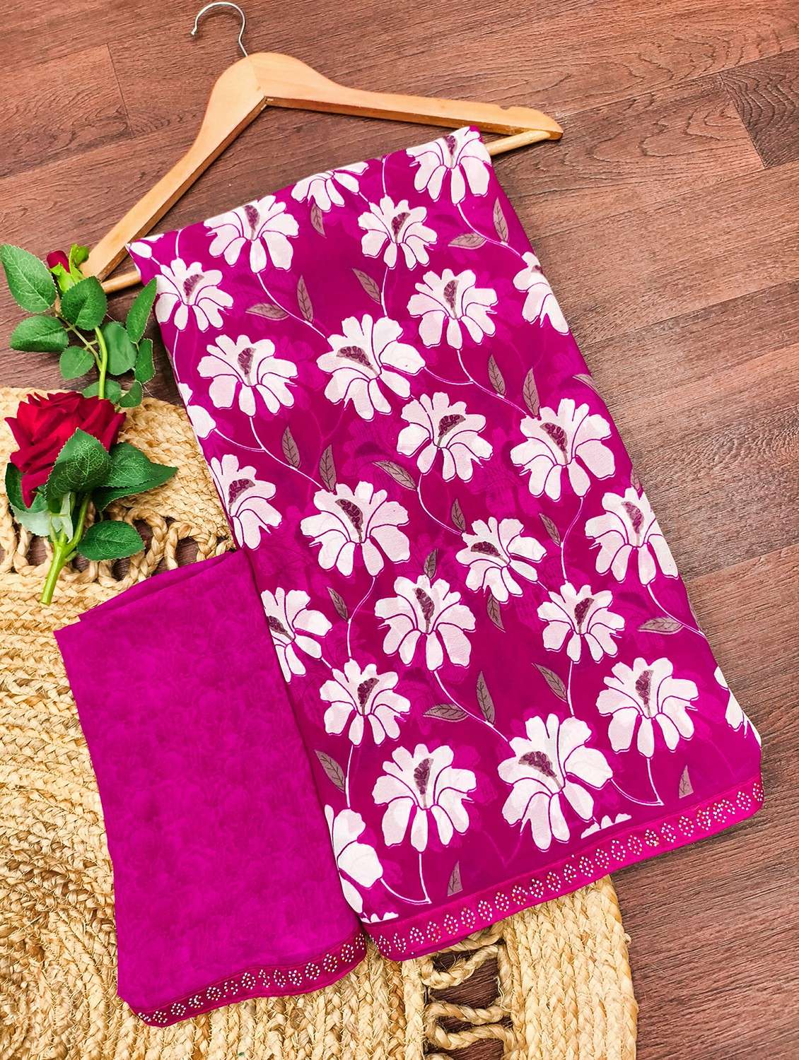 women printed casual wear saree with blouse