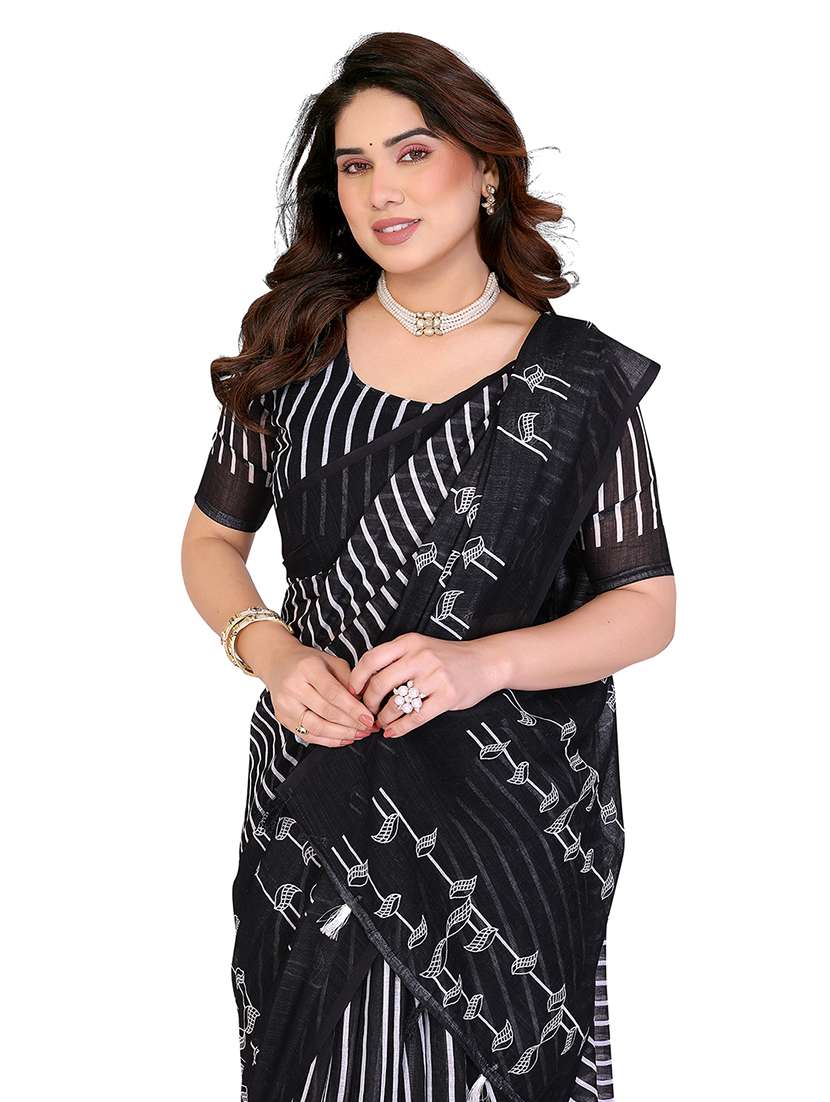 women printed casual wear saree with blouse - 22384878 -  Standard Image - 1
