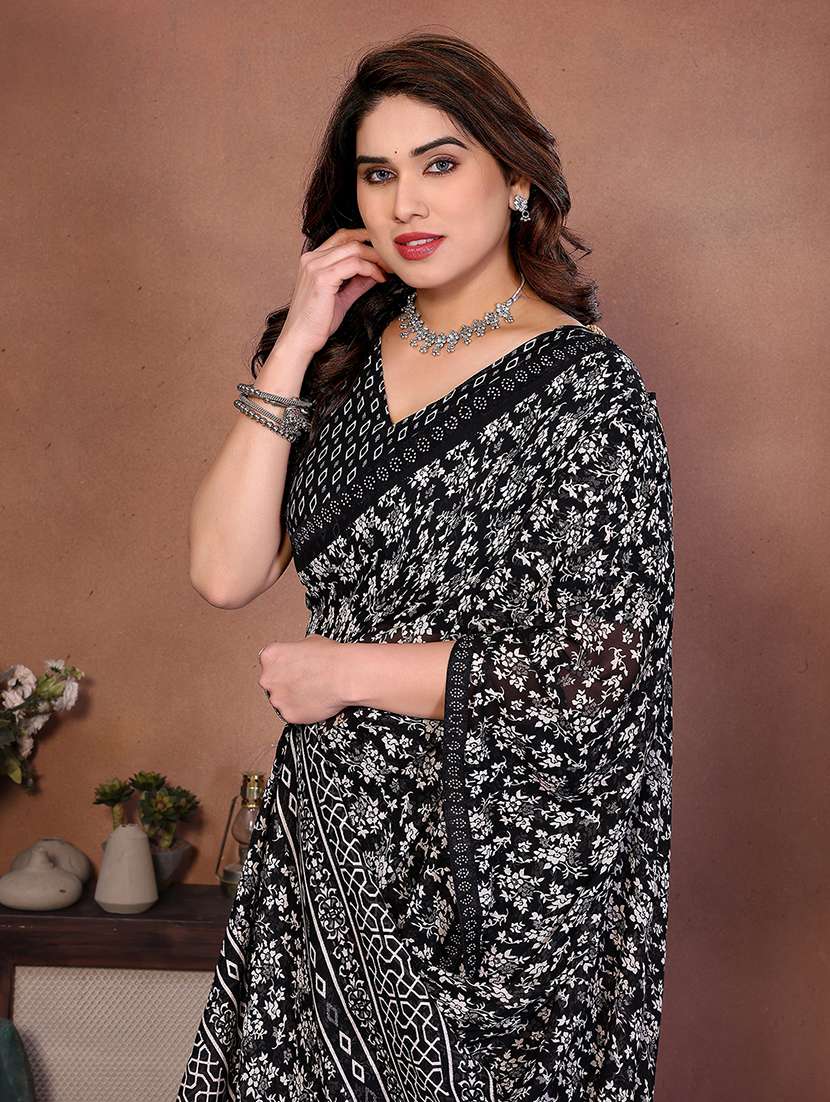 women printed casual wear saree with blouse - 22384986 -  Standard Image - 1