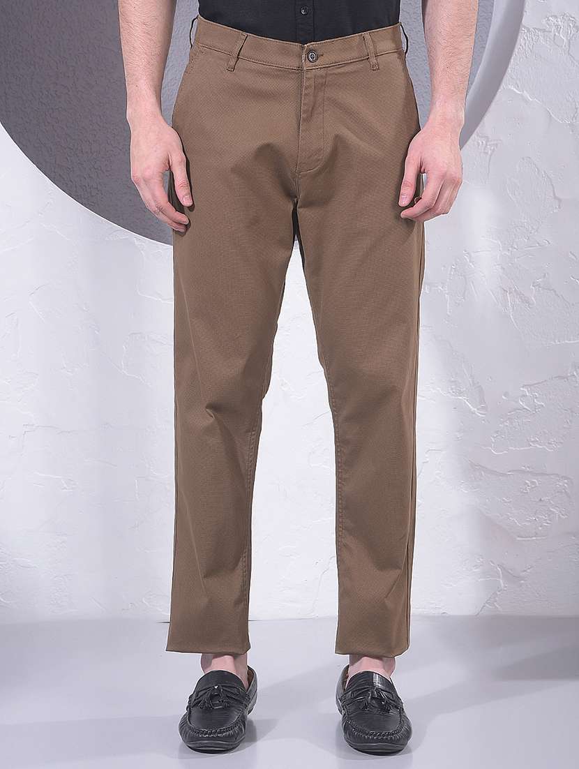 men solid mid rise chinos casual trouser