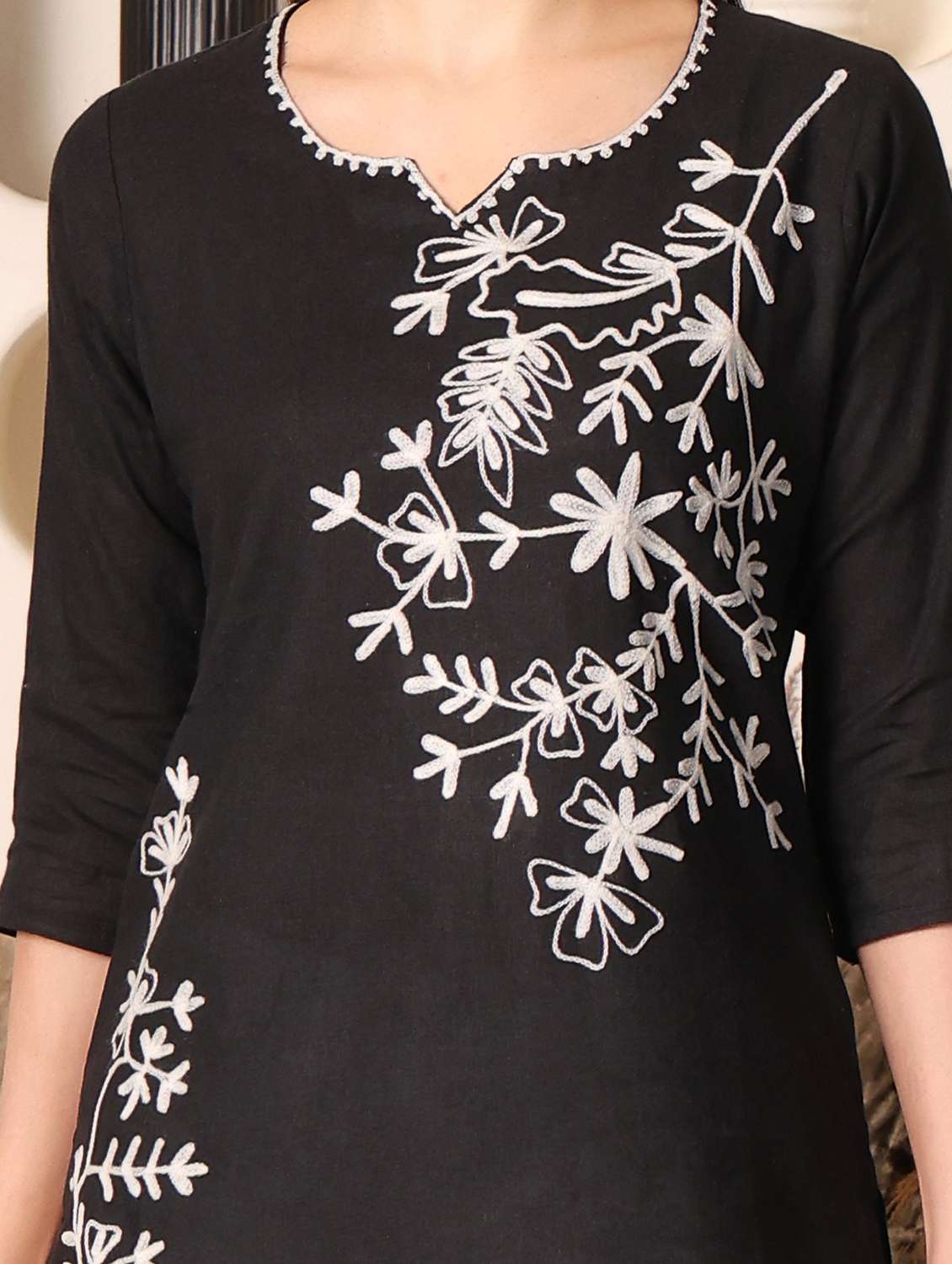 women solid with work notch neck straight kurti - 22385300 -  Standard Image - 1