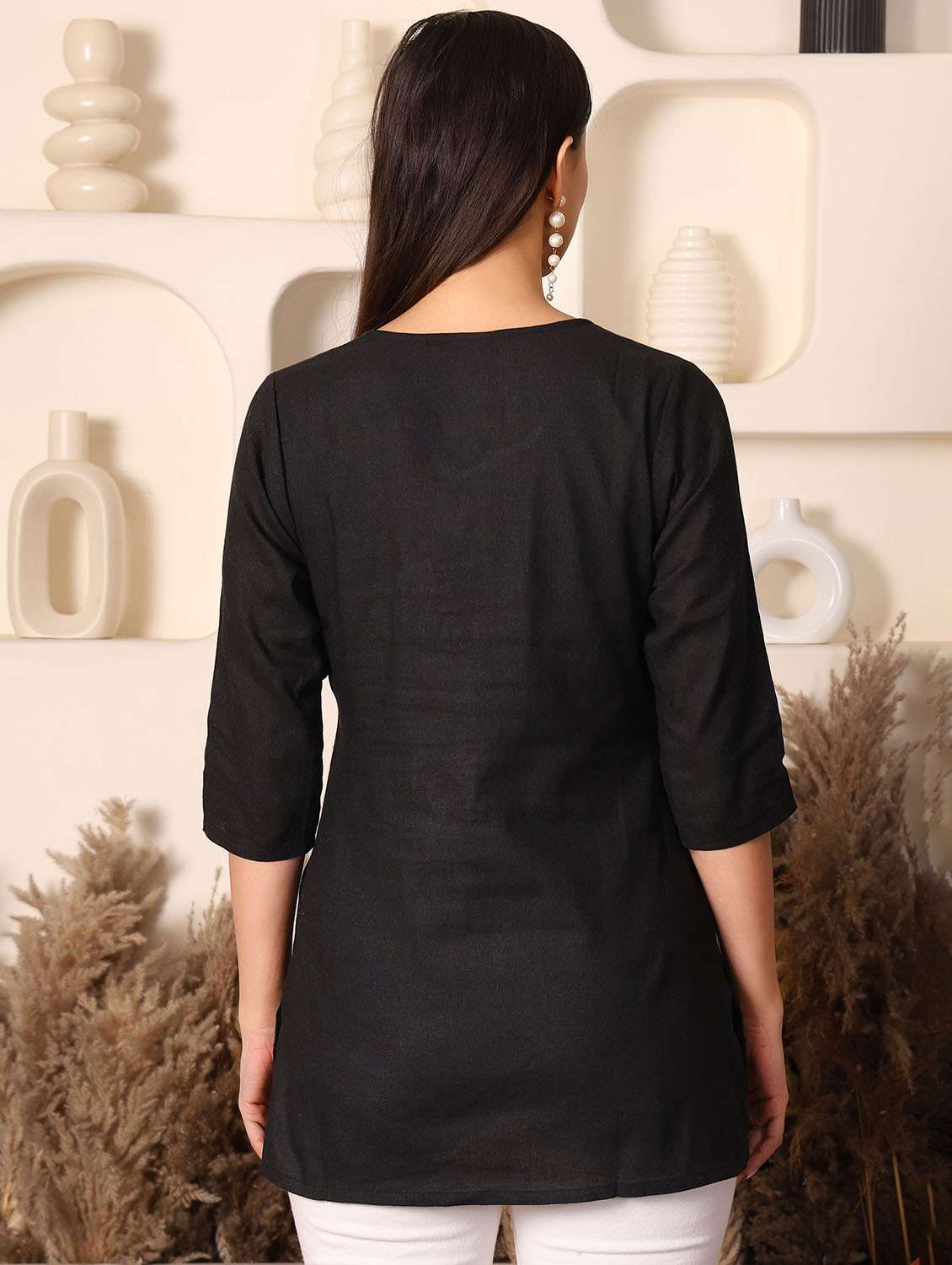 women solid with work notch neck straight kurti - 22385300 -  Standard Image - 4