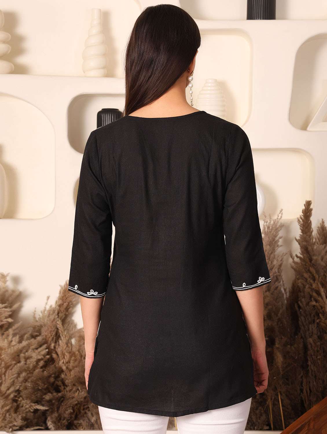 women solid with work notch neck straight kurti - 22385303 -  Standard Image - 4