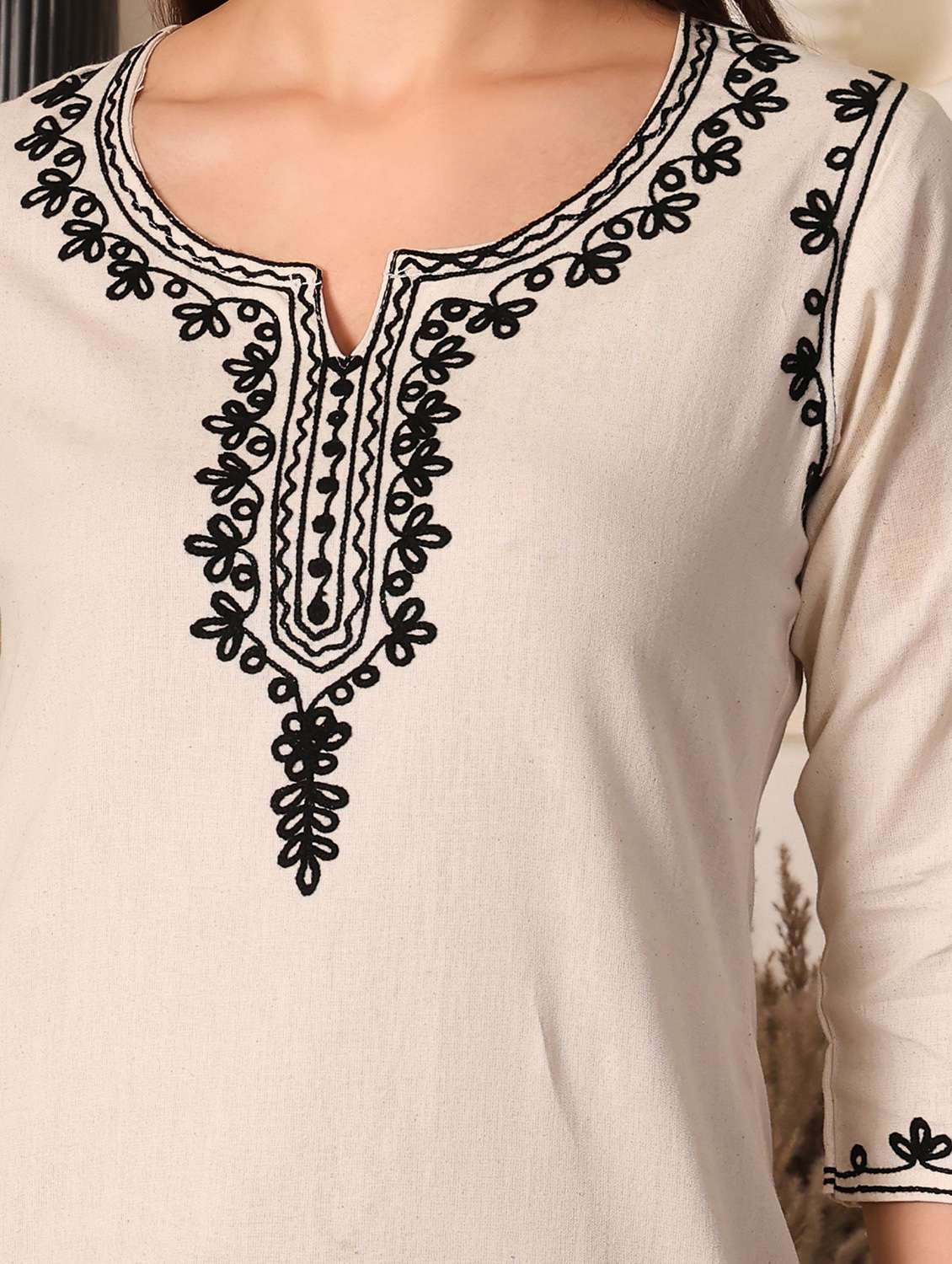 women solid with work notch neck straight kurti - 22385304 -  Standard Image - 1