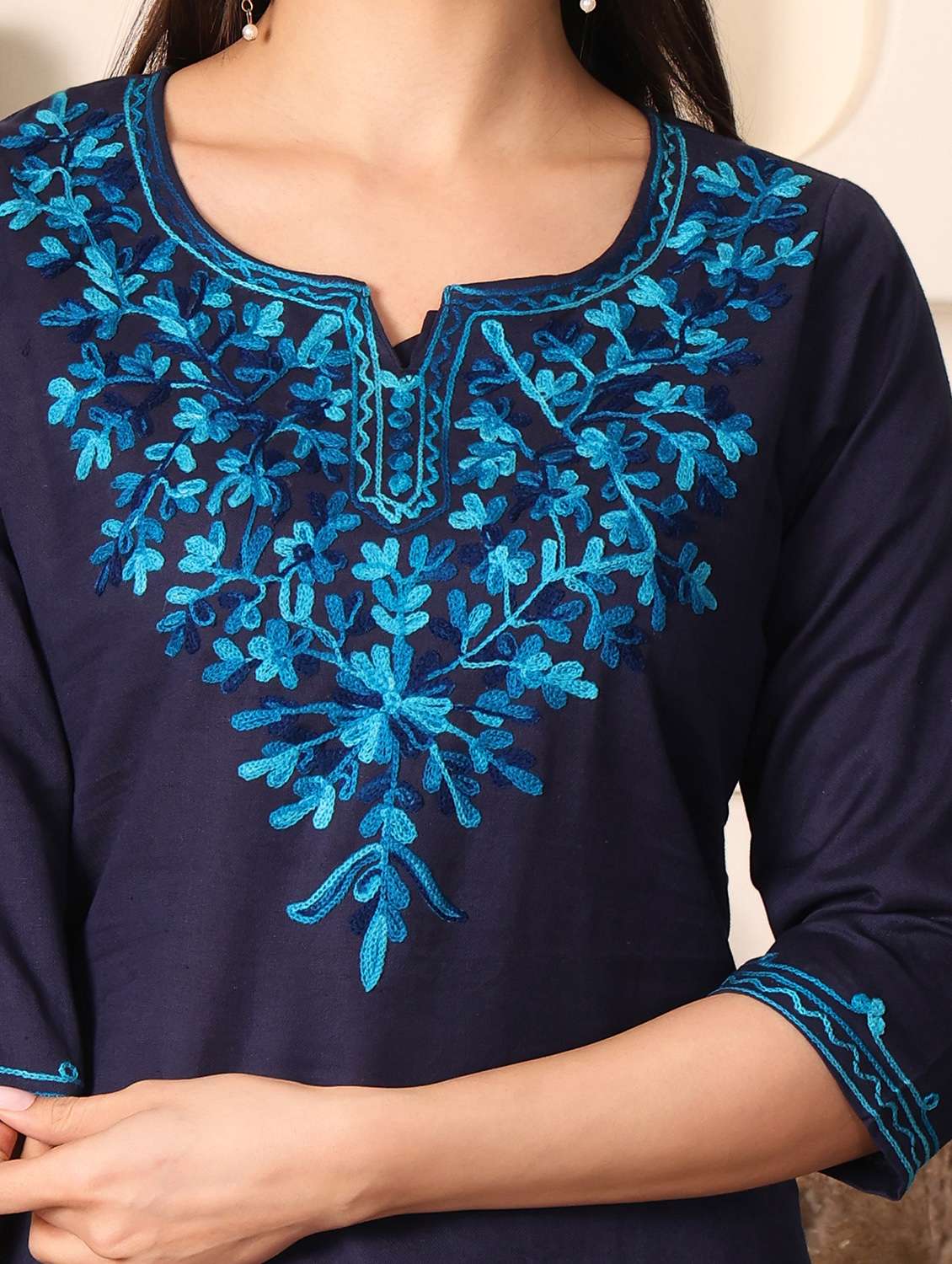 women solid with work notch neck straight kurti - 22385312 -  Standard Image - 1