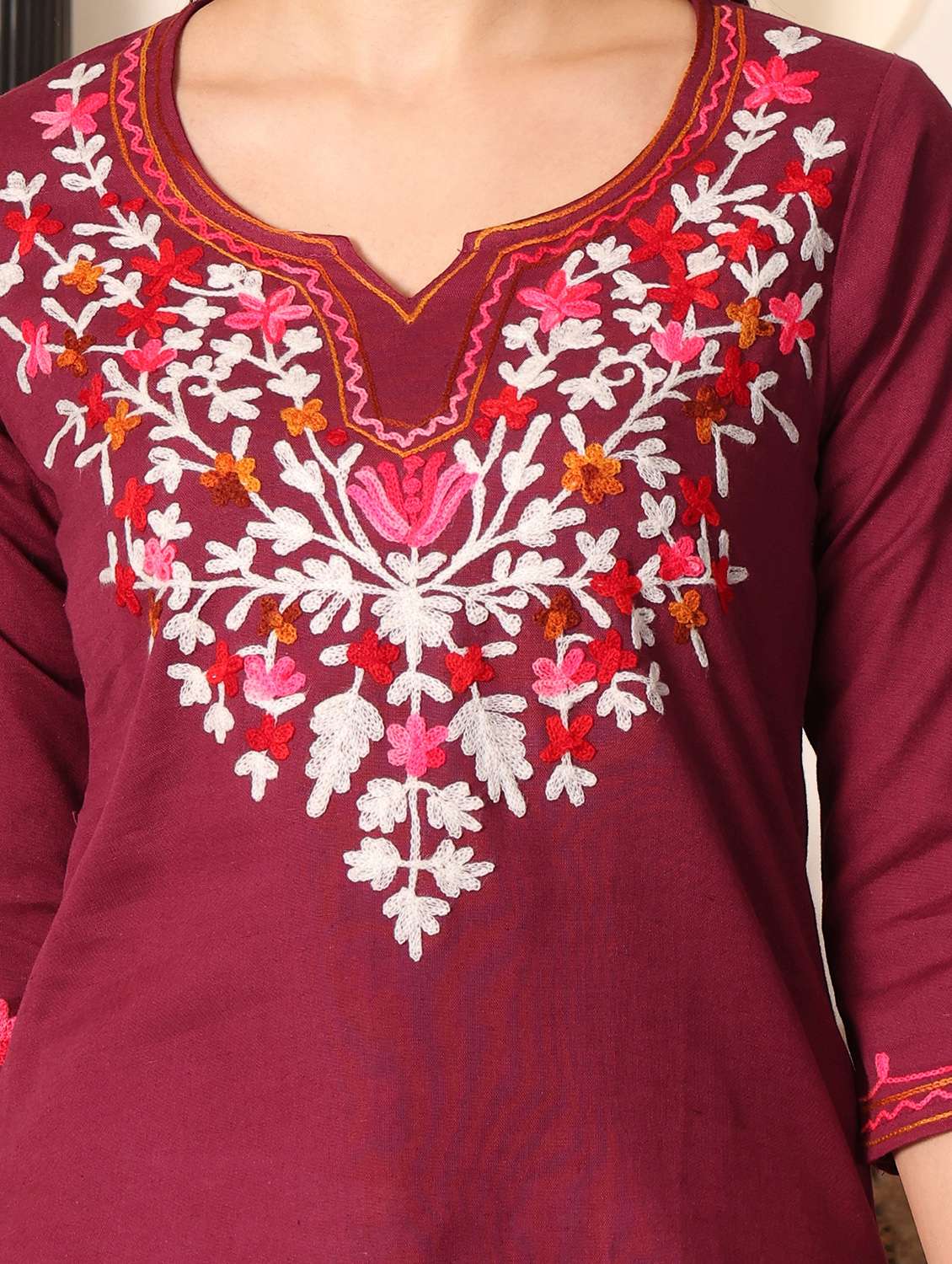 women solid with work notch neck straight kurti - 22385316 -  Standard Image - 1