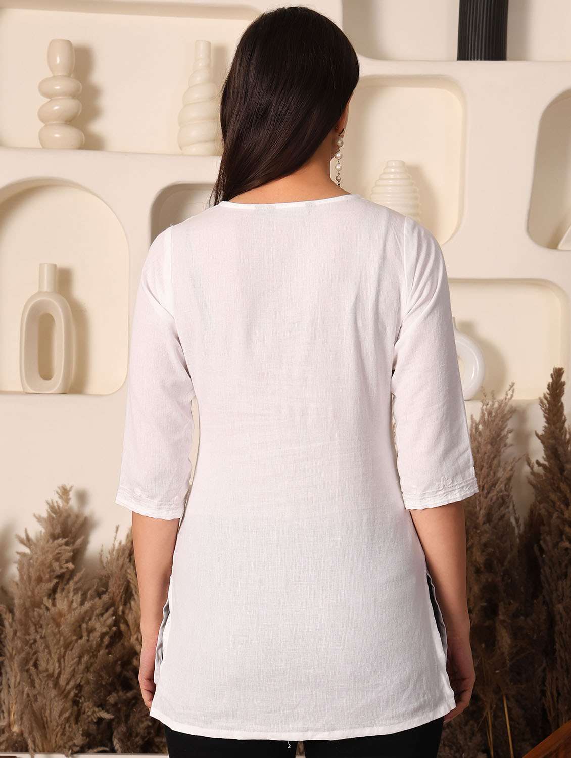 women solid with work notch neck straight kurti - 22385317 -  Standard Image - 4