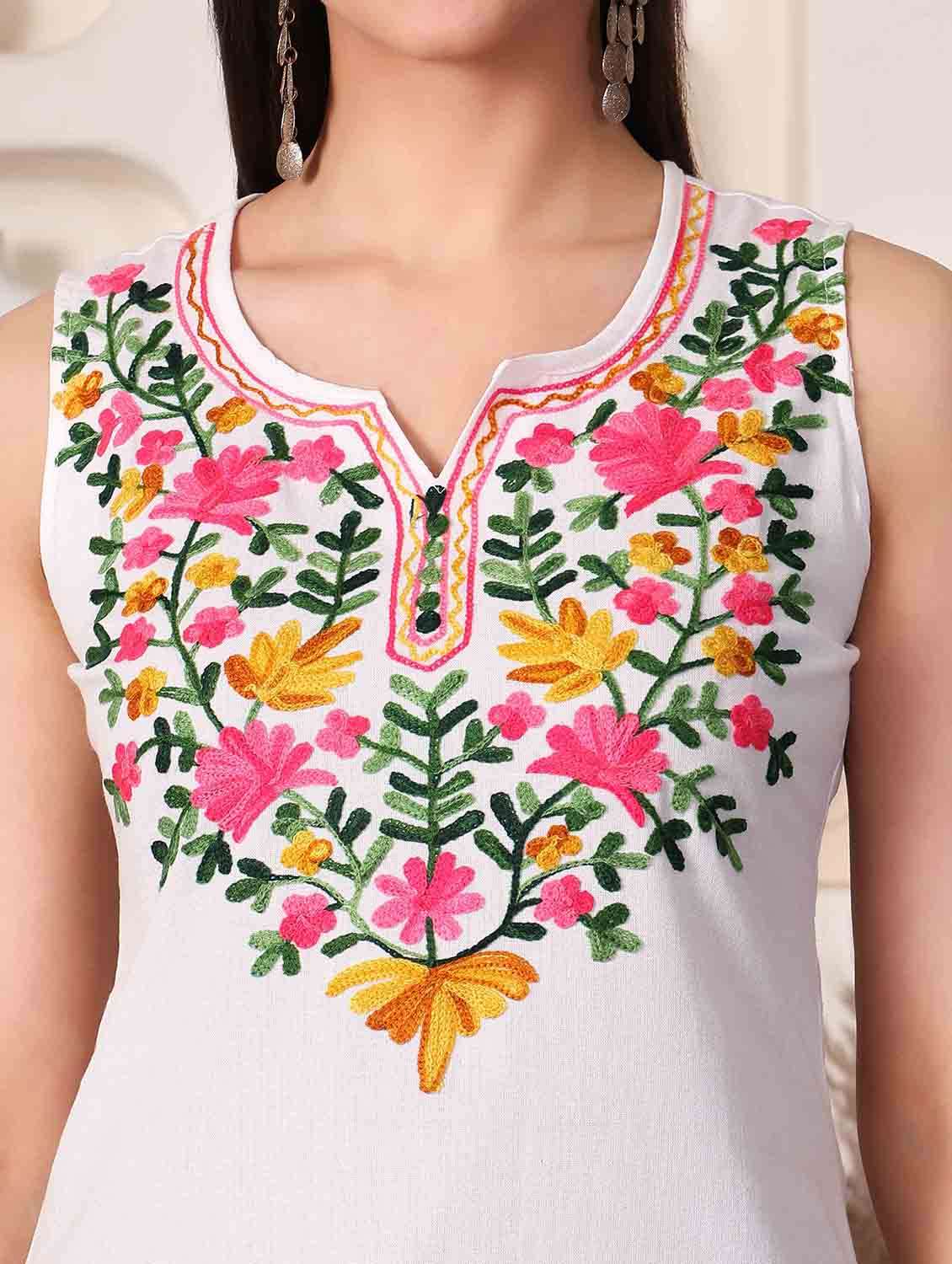 women solid with work notch neck straight kurti - 22385326 -  Standard Image - 1