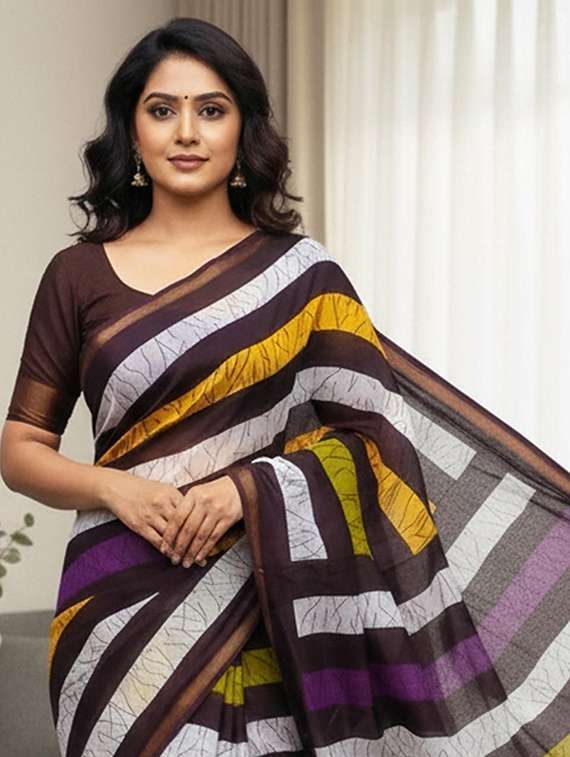 women printed casual wear saree with blouse - 22385360 -  Standard Image - 1
