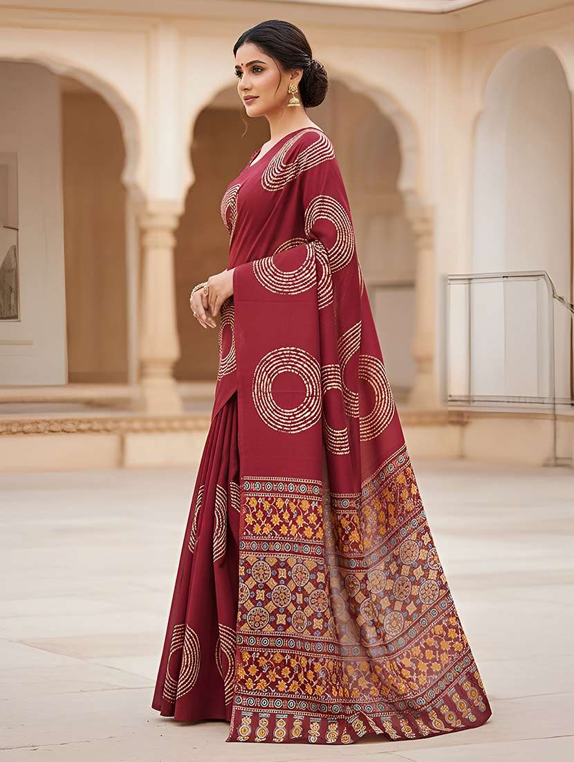 women printed casual wear saree with blouse - 22385375 -  Standard Image - 1