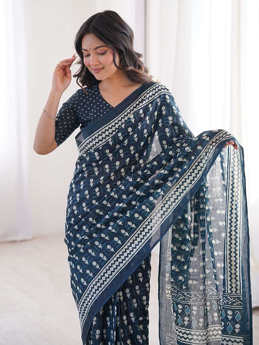 Women Printed Casual Wear Saree With Blouse - 22385450 -  Standard Image - 1