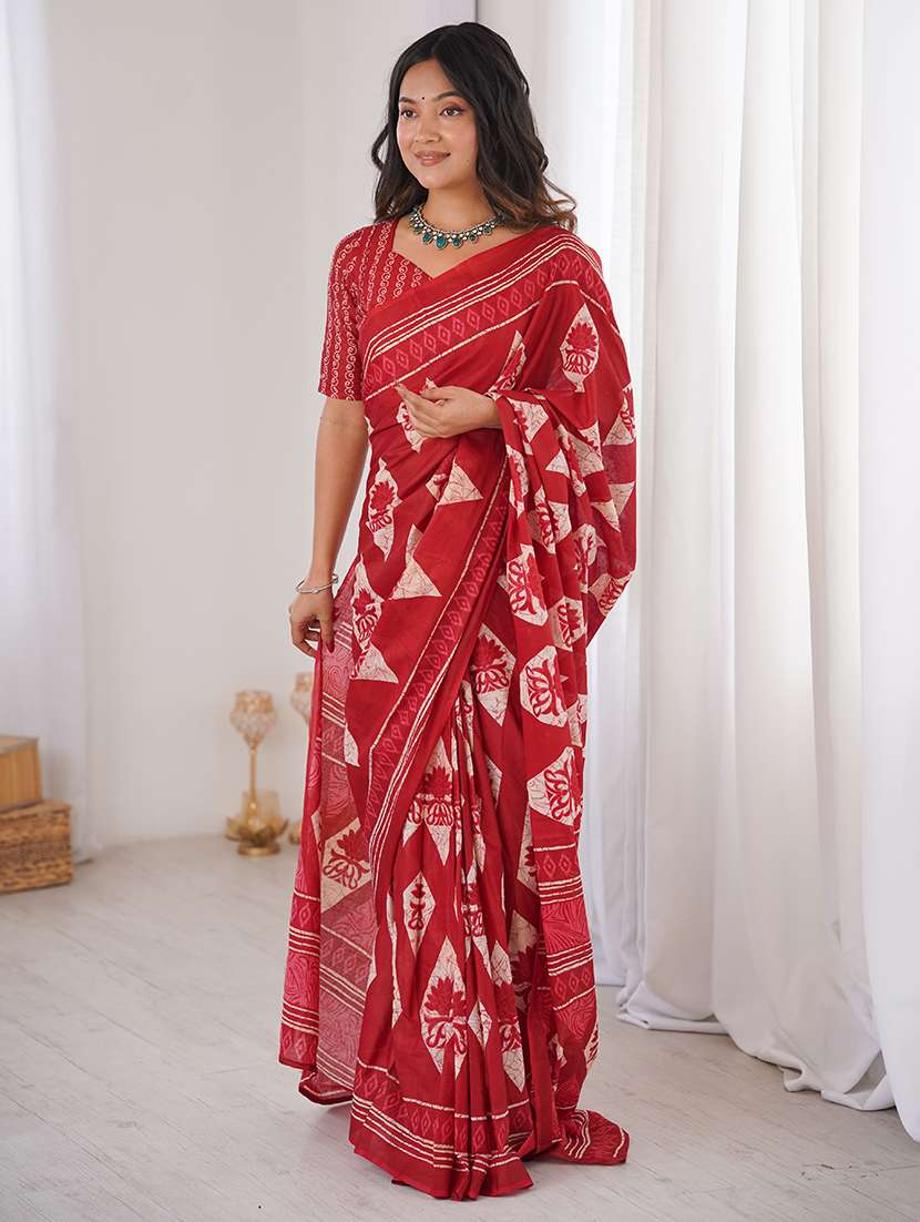 women printed casual wear saree with blouse
