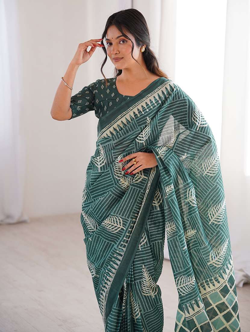 women printed casual wear saree with blouse - 22385475 -  Standard Image - 1