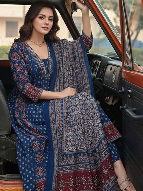 women printed three quarter sleeve kurta pant with dupatta set - 22385527 -  Standard Image - 1