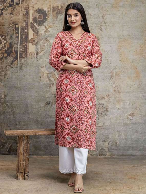 women printed three quarter sleeve straight kurta
