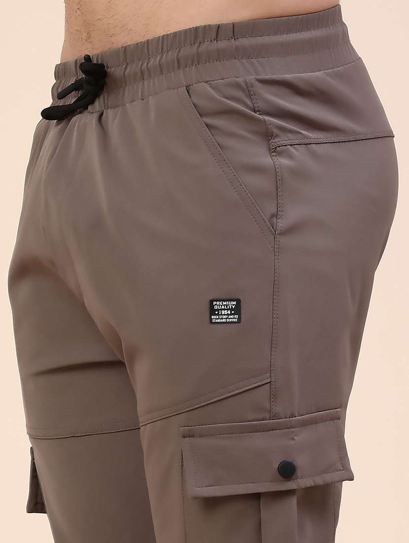 men solid mid rise regular fit cargo  - 22386456 -  Standard Image - 1