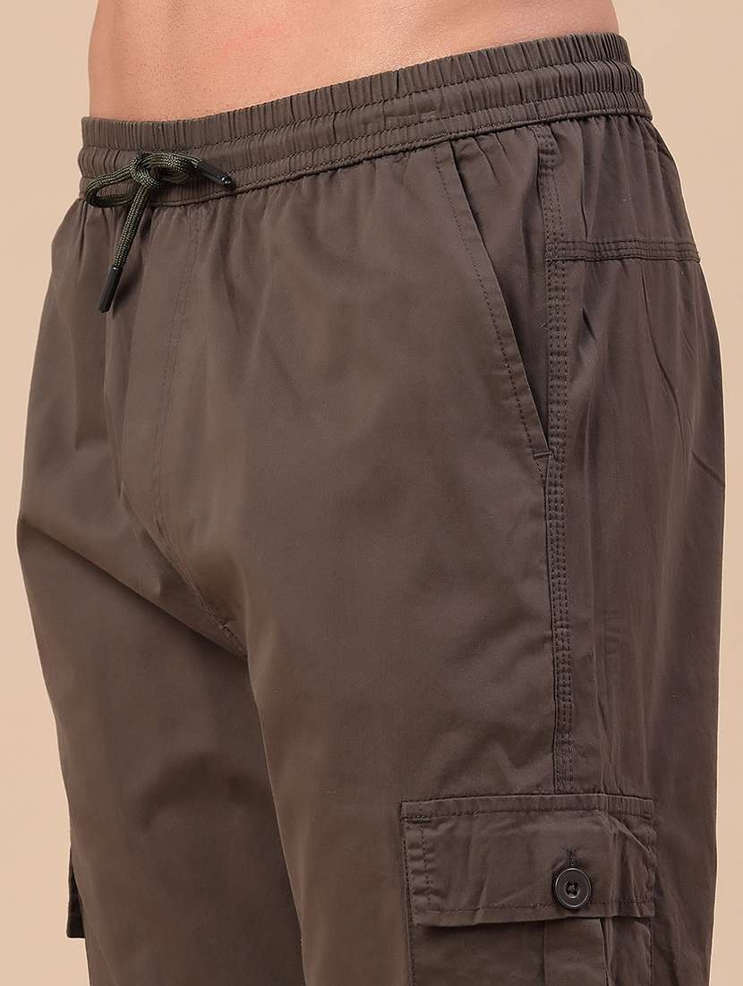 men solid mid rise regular fit cargo  - 22386657 -  Standard Image - 1