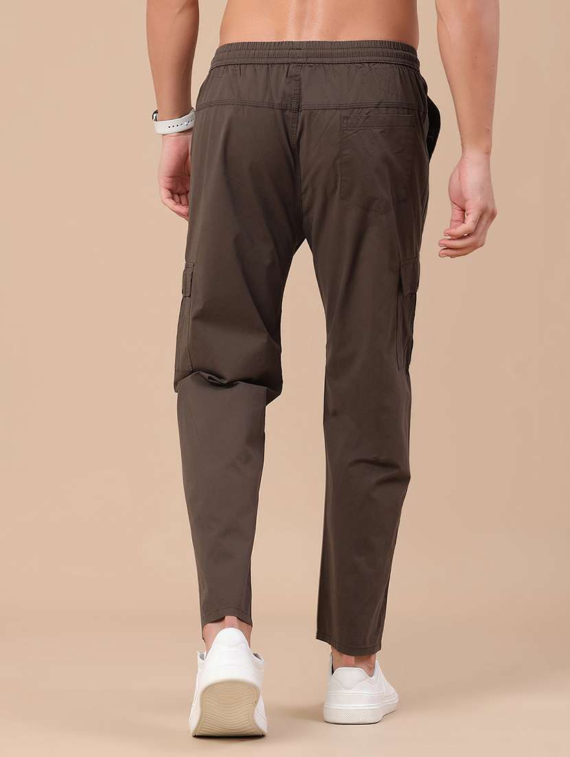 men solid mid rise regular fit cargo  - 22386657 -  Standard Image - 4