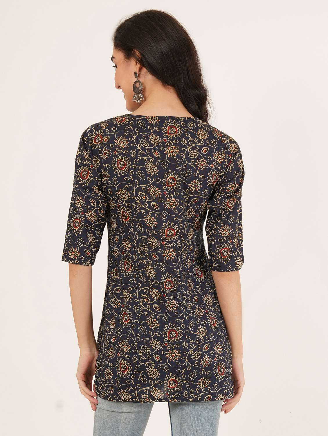 women floral three quarter sleeve straight kurti - 22386950 -  Standard Image - 4