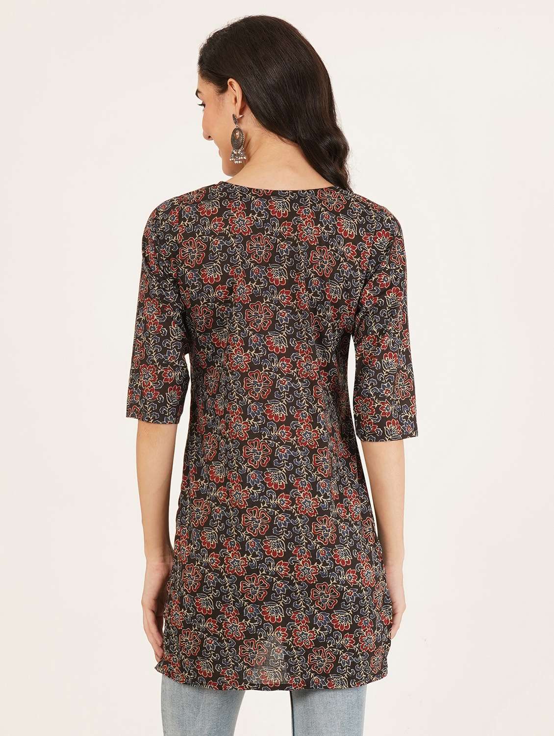 women floral three quarter sleeve straight kurti - 22386951 -  Standard Image - 4