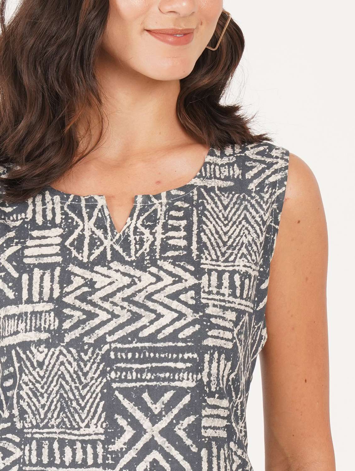 women printed notch neck straight kurti - 22386960 -  Standard Image - 1