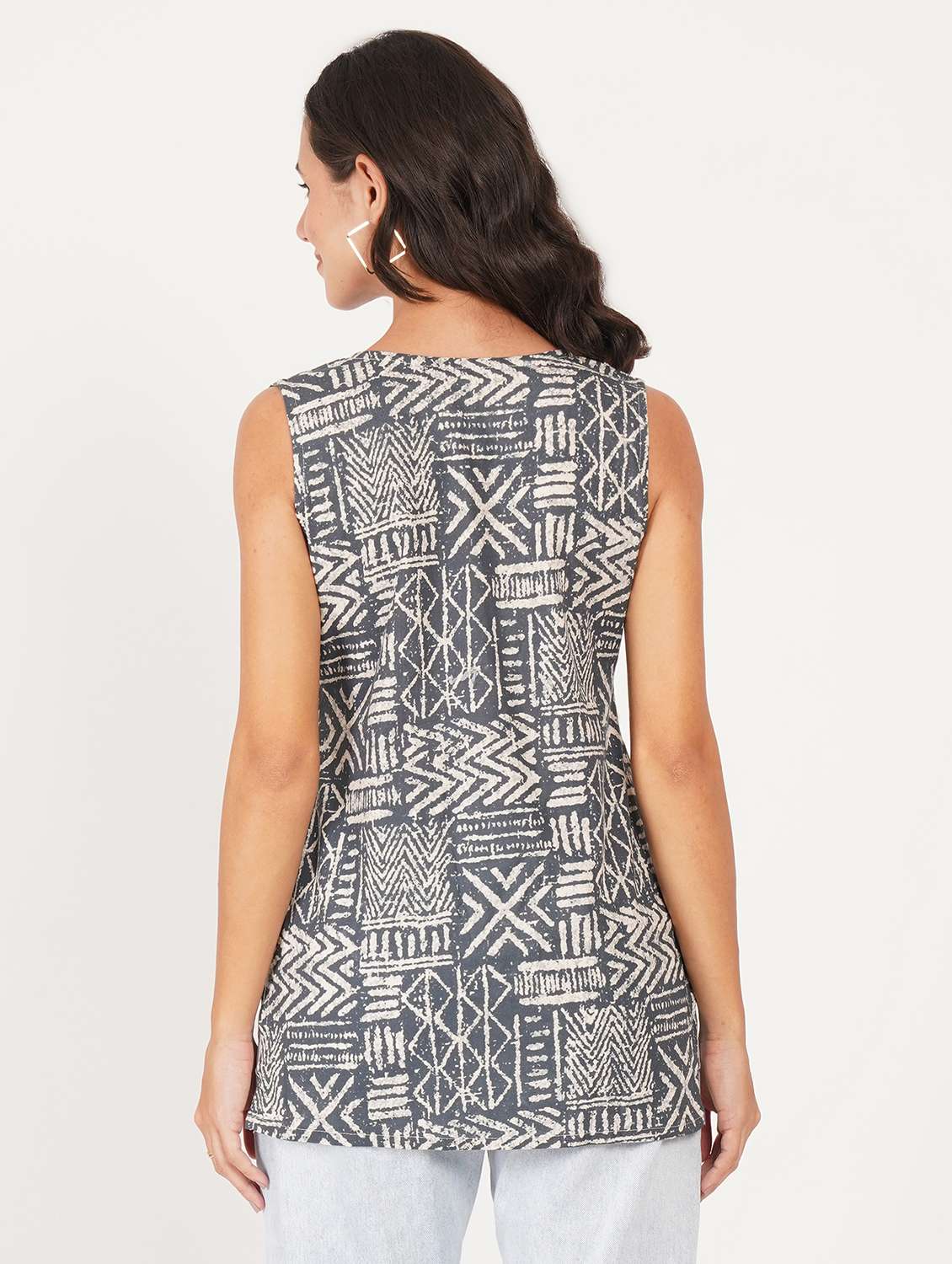 women printed notch neck straight kurti - 22386960 -  Standard Image - 4