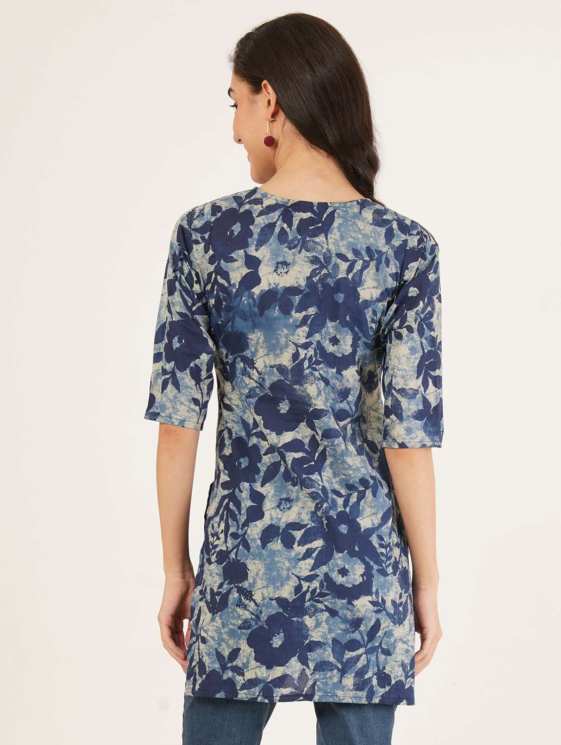 women floral printed three quarter sleeve straight kurti - 22386997 -  Standard Image - 4