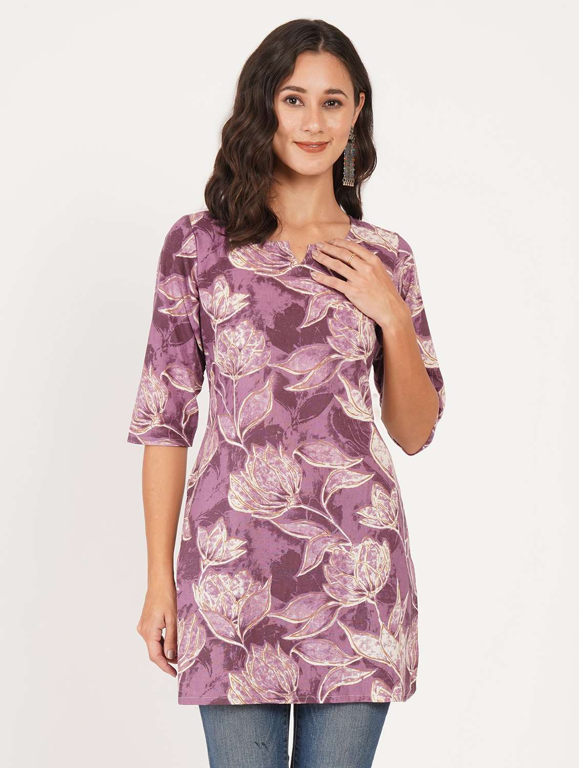 women printed three quarter sleeve straight kurti