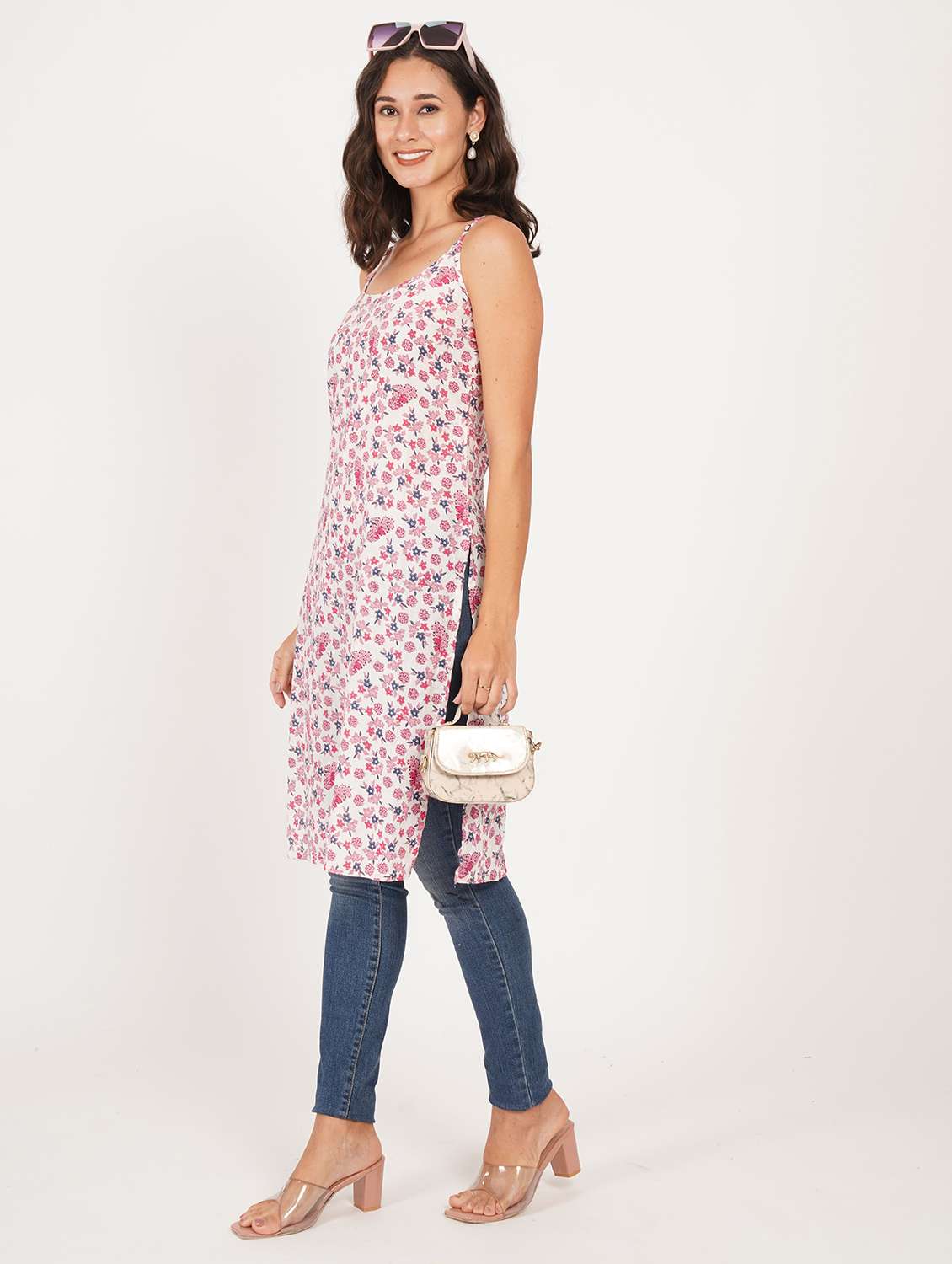 women floral shoulder strap straight kurta - 22387006 -  Standard Image - 4