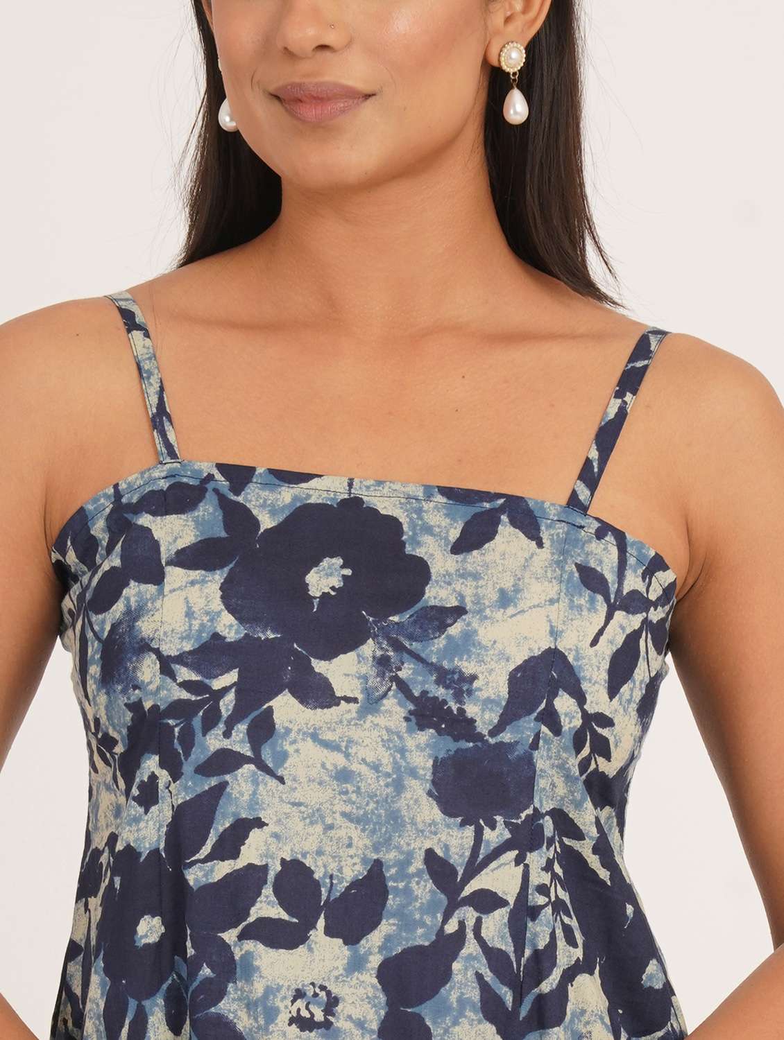 women floral shoulder strap straight kurti - 22387018 -  Standard Image - 1