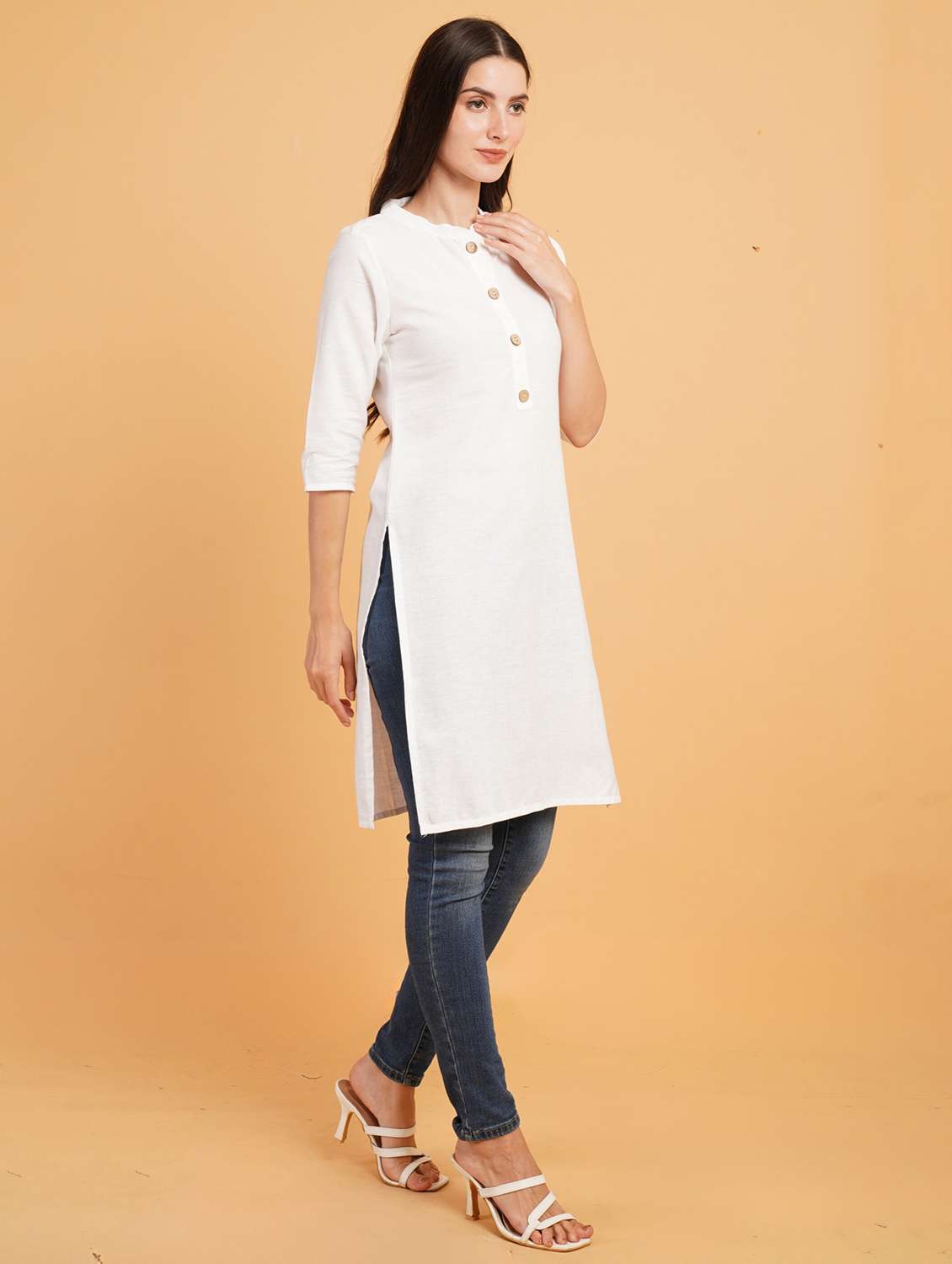 women solid three quarter sleeve straight kurta - 22387023 -  Standard Image - 4