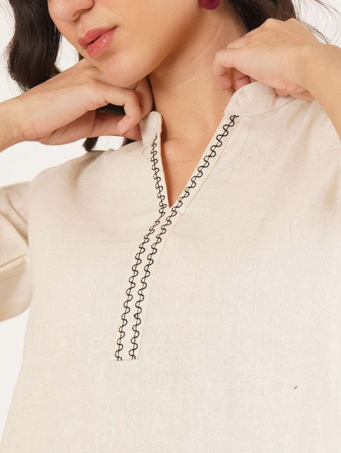 women solid three quarter sleeve straight kurti - 22387045 -  Standard Image - 1