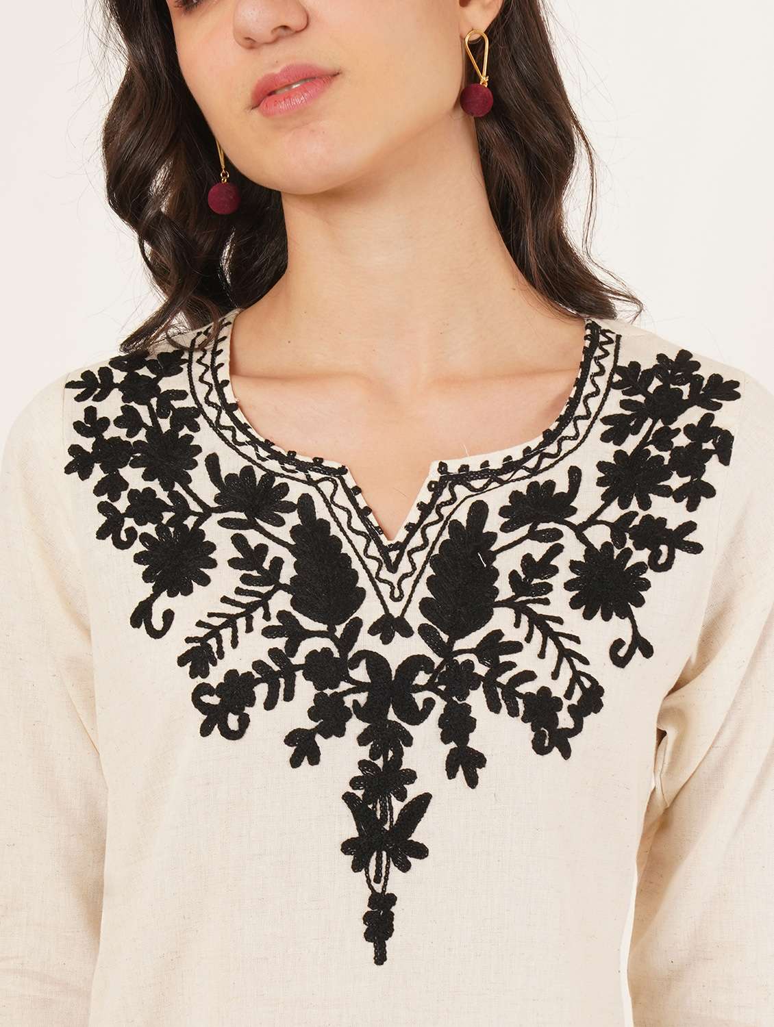 women solid with work notch neck straight kurti - 22387072 -  Standard Image - 1