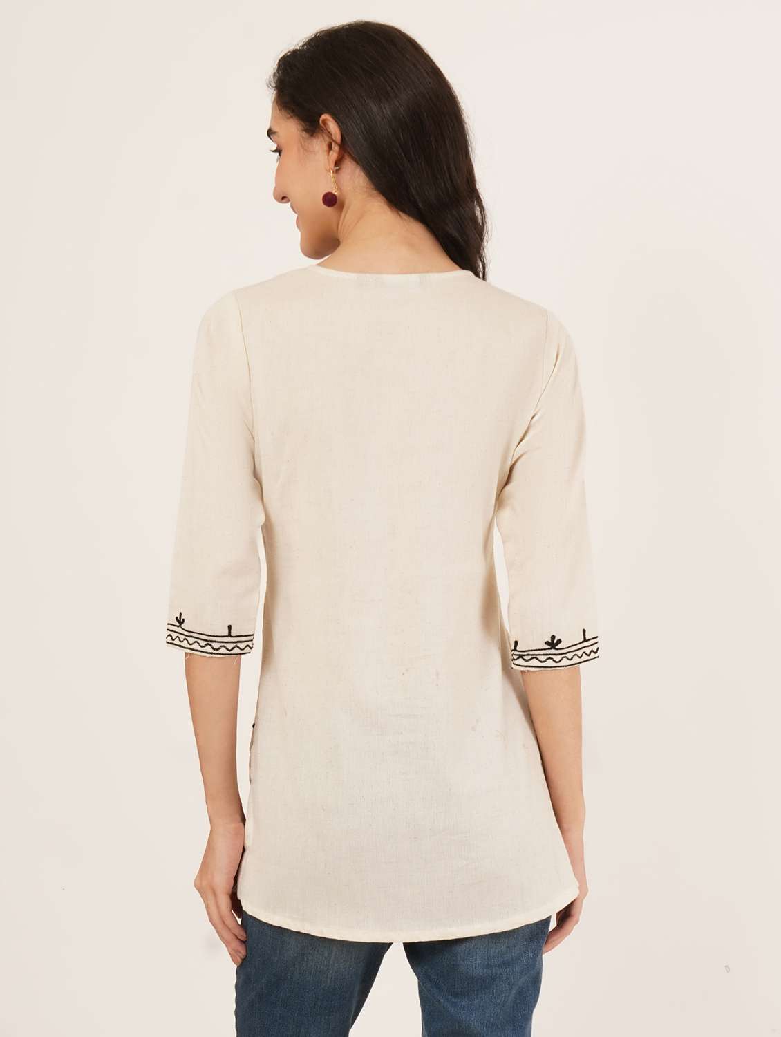 women solid with work notch neck straight kurti - 22387072 -  Standard Image - 4