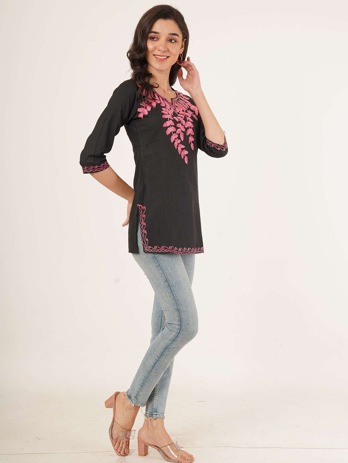 women solid with work notch neck straight kurti - 22387077 -  Standard Image - 4