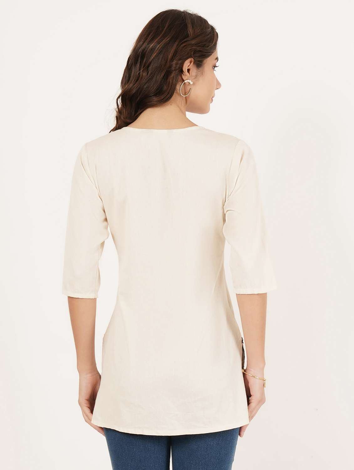 women solid with work notch neck straight kurti - 22387082 -  Standard Image - 4