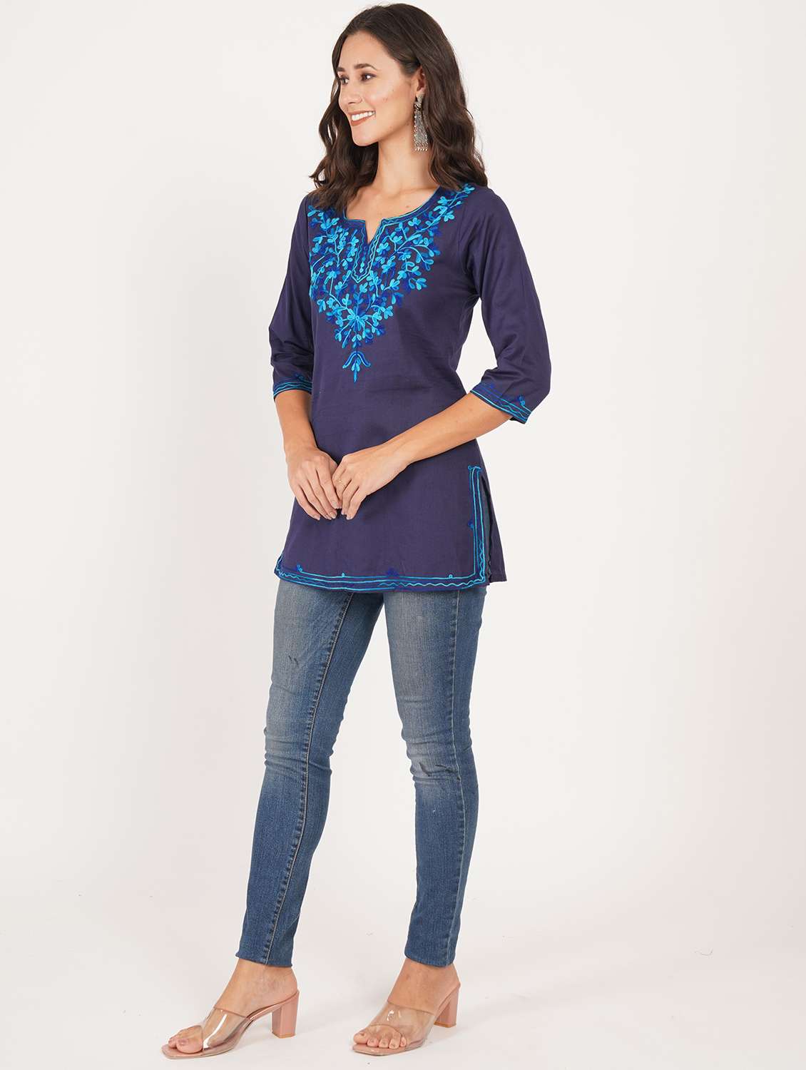 women solid with work notch neck straight kurti - 22387090 -  Standard Image - 4