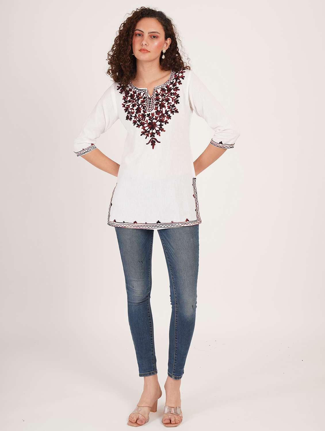 women solid with work notch neck straight kurti - 22387091 -  Standard Image - 4