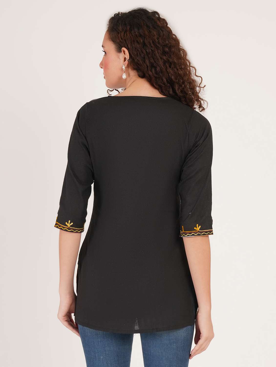 women solid with work notch neck straight kurti - 22387092 -  Standard Image - 4