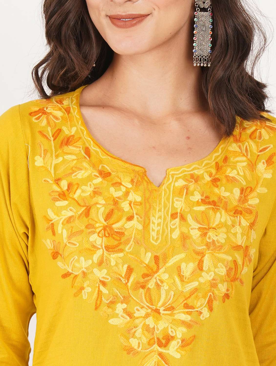 women solid with work notch neck straight kurti - 22387100 -  Standard Image - 1