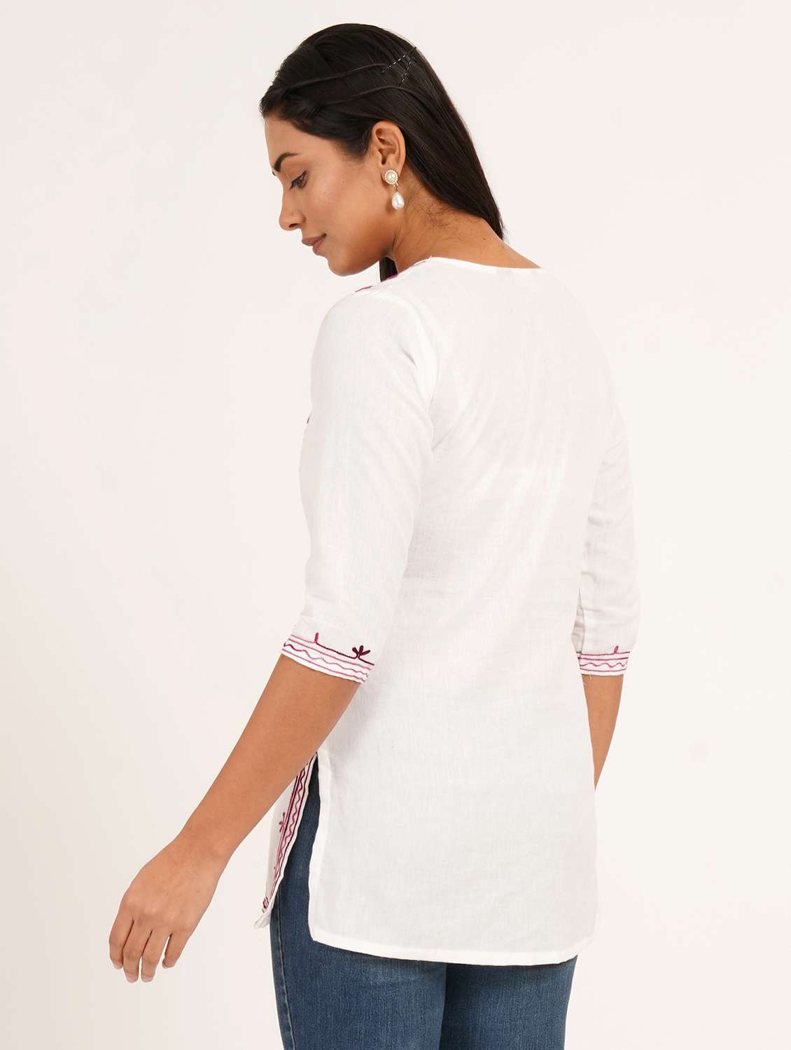 women solid with work notch neck straight kurti - 22387103 -  Standard Image - 4