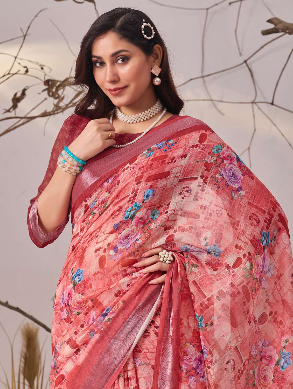 women printed handloom saree with blouse - 22388803 -  Standard Image - 1