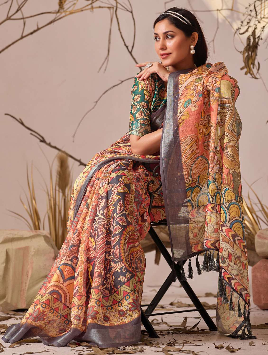 women printed casual wear saree with blouse - 22388815 -  Standard Image - 1