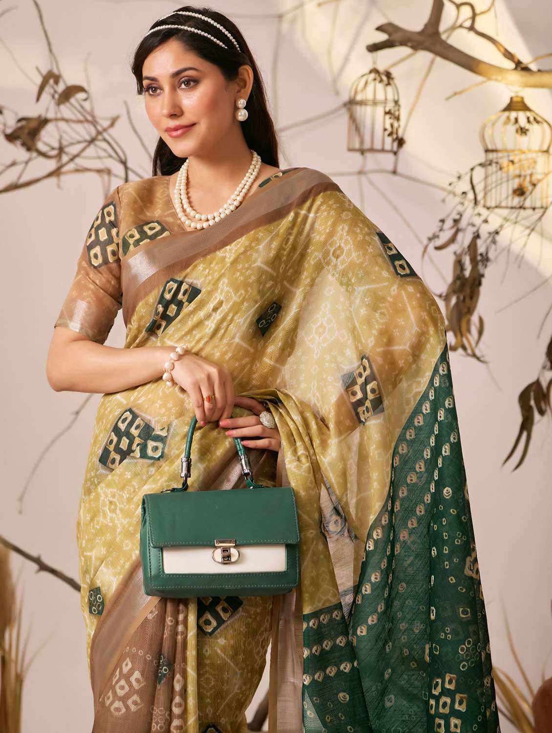 women printed casual wear saree with blouse - 22388819 -  Standard Image - 1