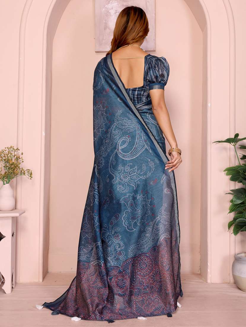 women printed casual wear saree with blouse - 22388880 -  Standard Image - 4
