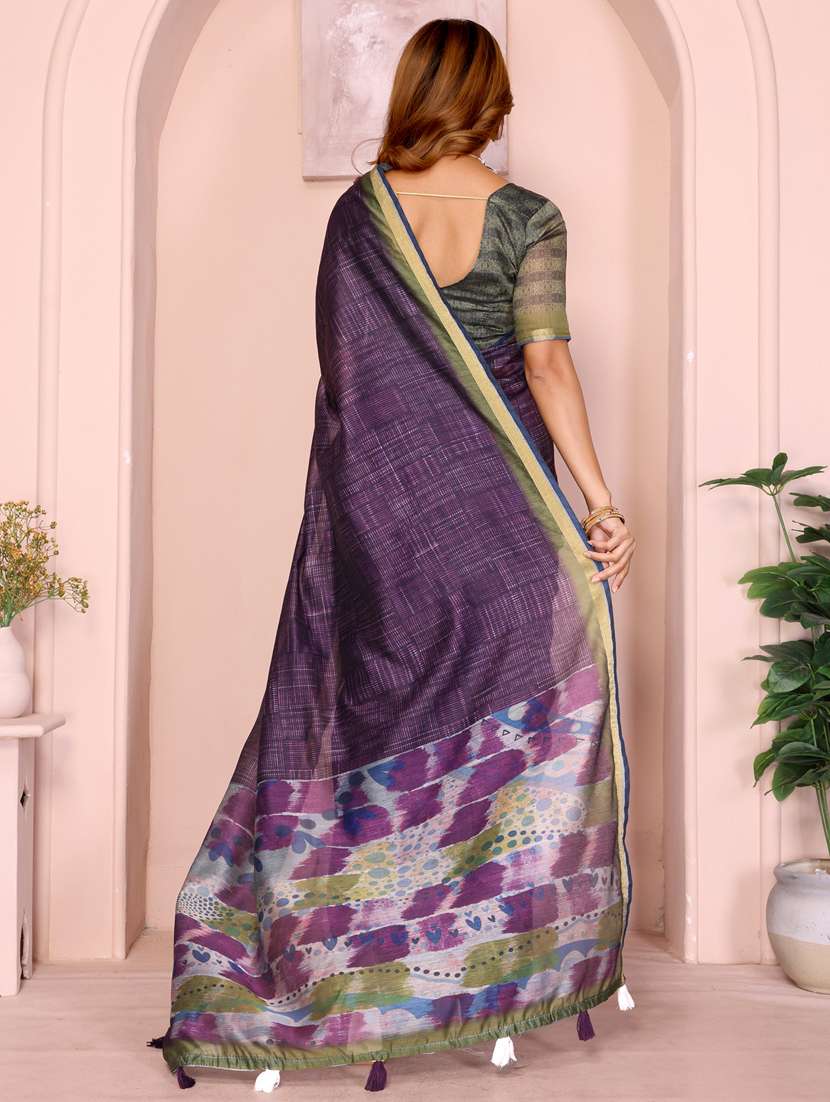 women printed casual wear saree with blouse - 22388883 -  Standard Image - 4
