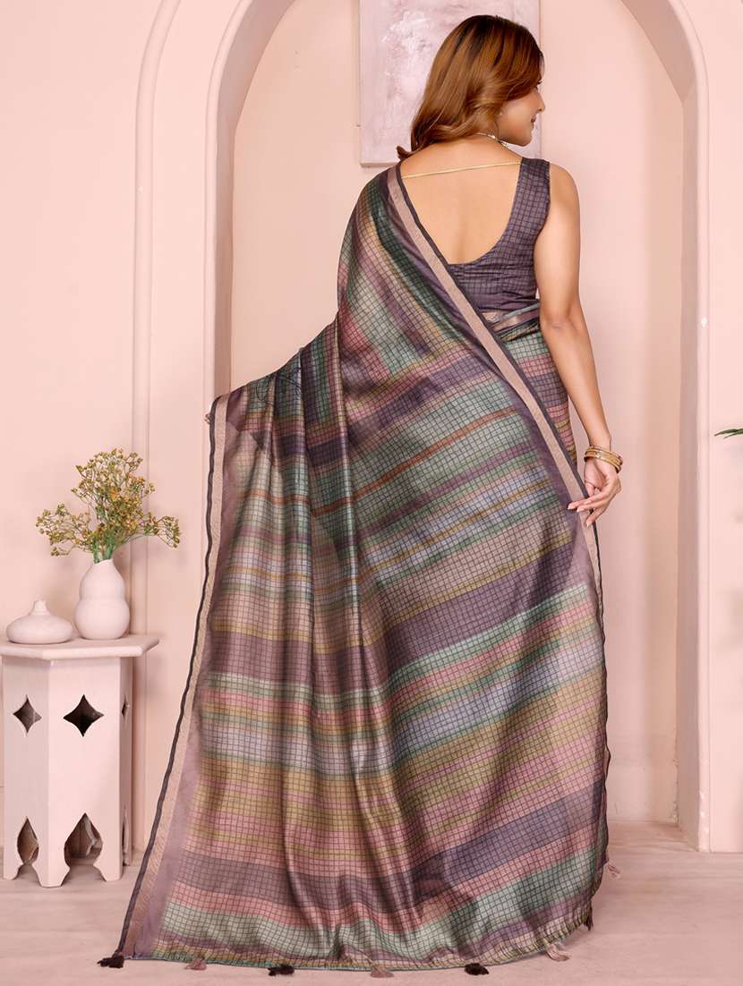 women printed casual wear saree with blouse - 22388887 -  Standard Image - 4