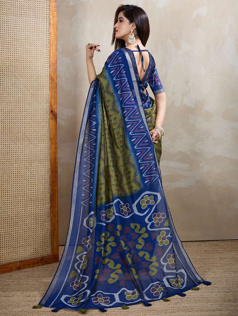 women printed casual wear saree with blouse - 22388896 -  Standard Image - 4