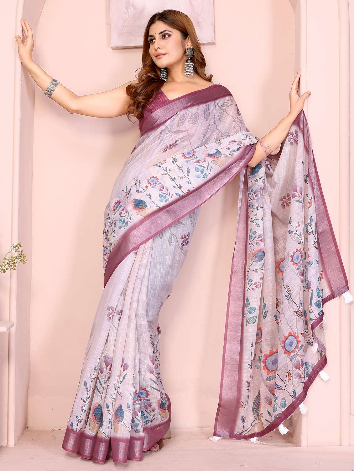 women printed casual wear saree with blouse - 22388933 -  Standard Image - 4